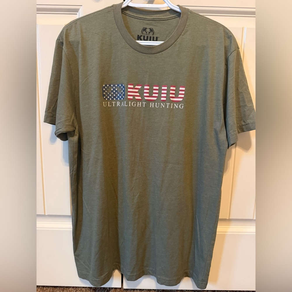 KUIU Men's Olive Ultralight Hunting Tee